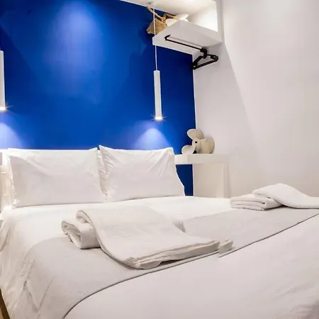 Apartment Victorian Elegance, Athens' Hidden Gem, 6br , 30sec To Metro , Ac , Netflix Athens